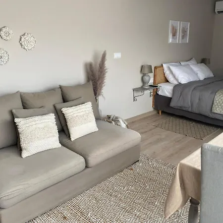 Bed & Breakfast La Petite Campagne 3*