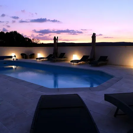 La Petite Campagne Bed & Breakfast Mane (Alpes-de-Haute-Provence)