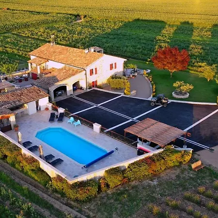 La Petite Campagne Bed & Breakfast 3*