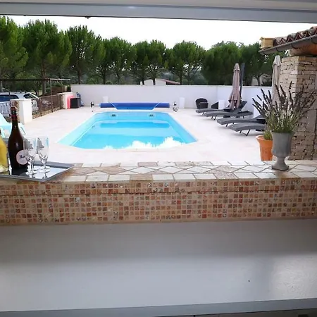 La Petite Campagne Bed & Breakfast